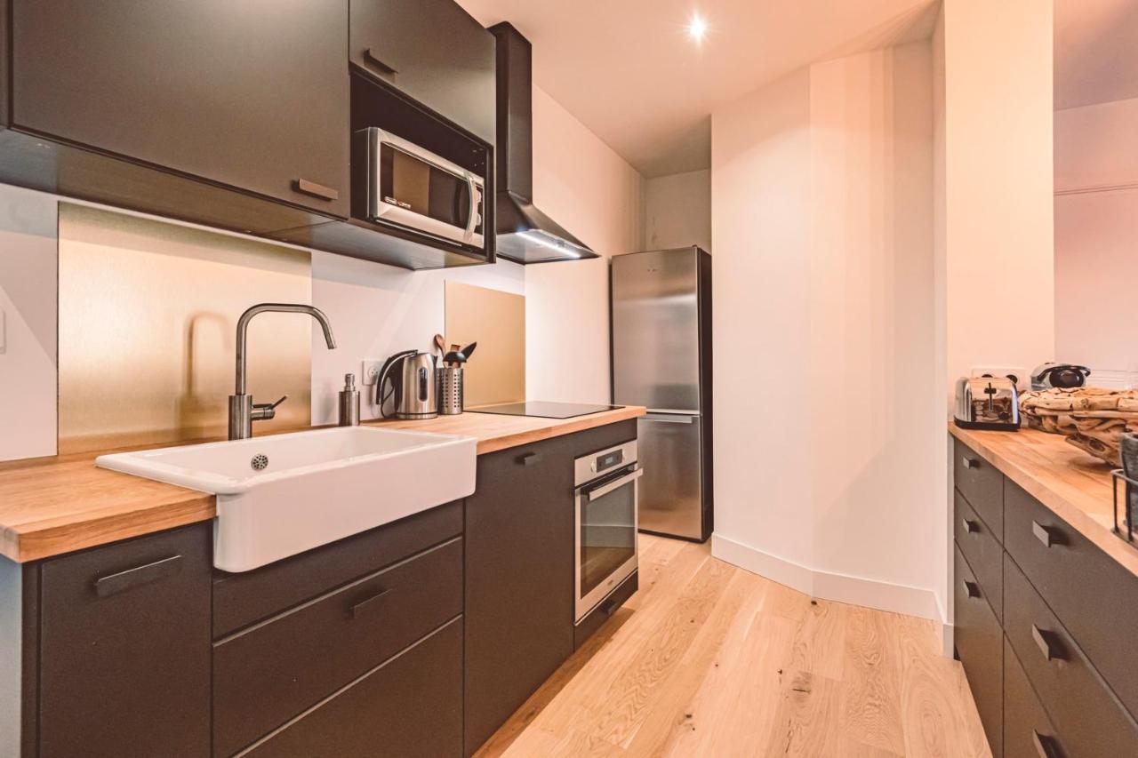 Charme De L'Ancien Pour Cet Appartement Entierement Renove Dans L'Hypercentre De Reims Exterior photo