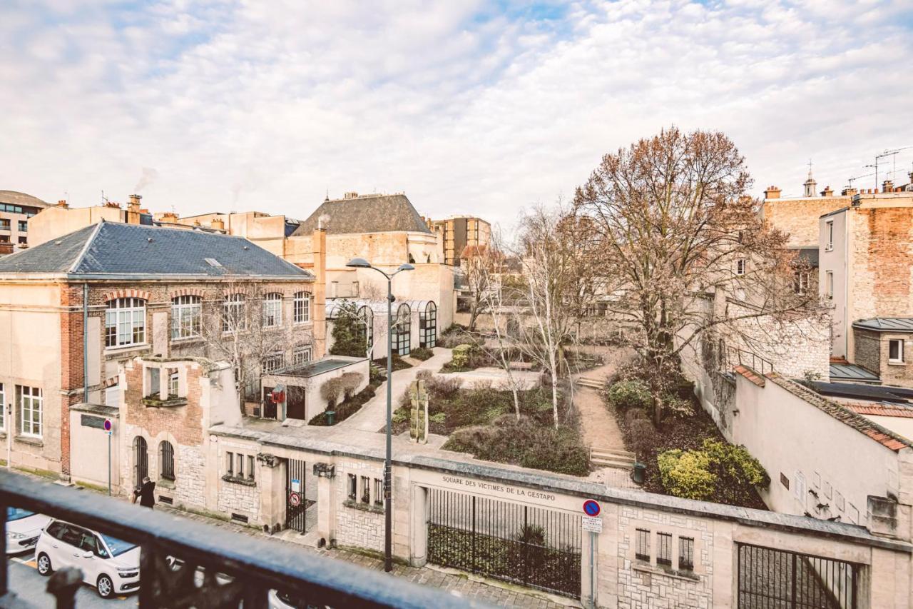 Charme De L'Ancien Pour Cet Appartement Entierement Renove Dans L'Hypercentre De Reims Exterior photo